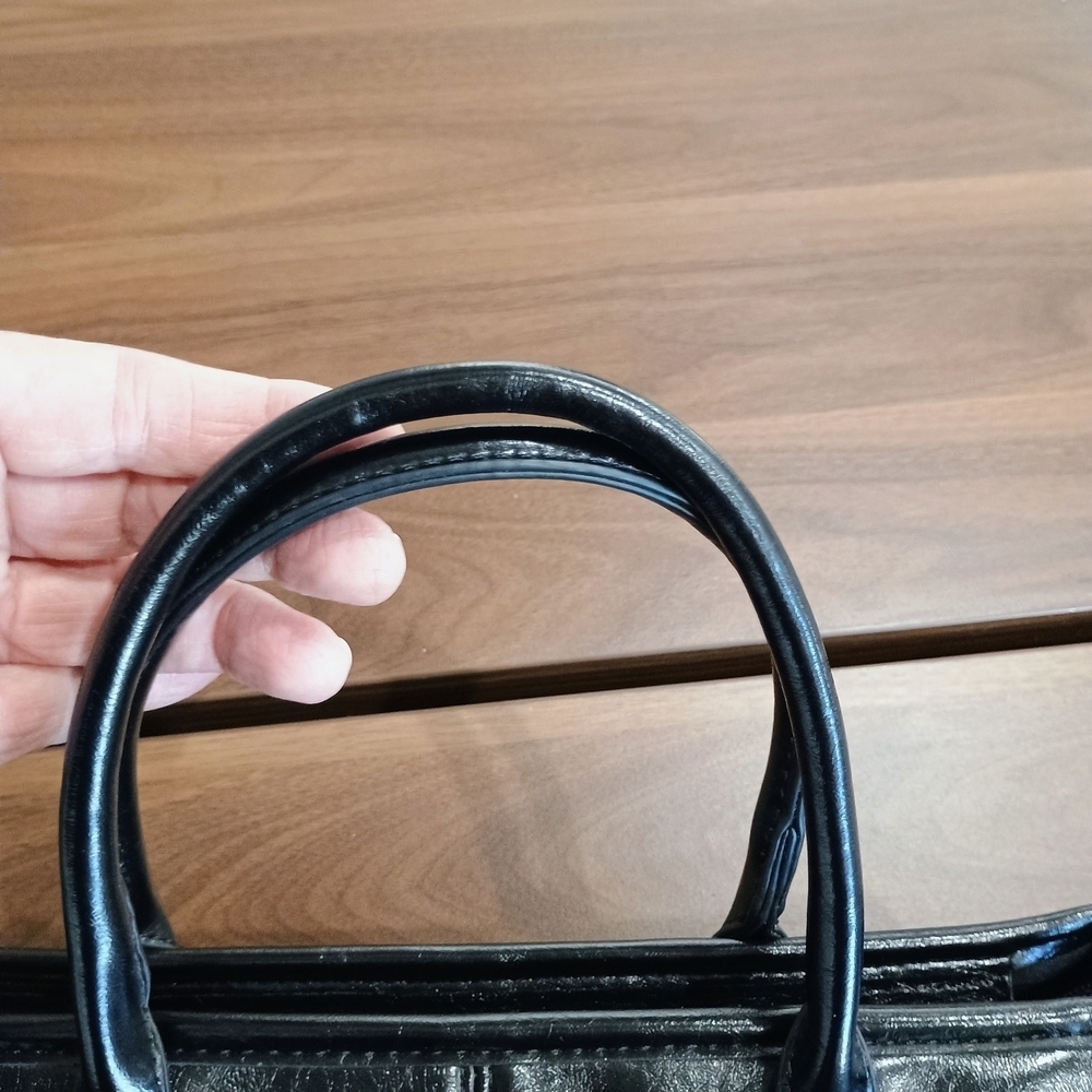 Elegant Black Mini Bag - Picture 5 of 7